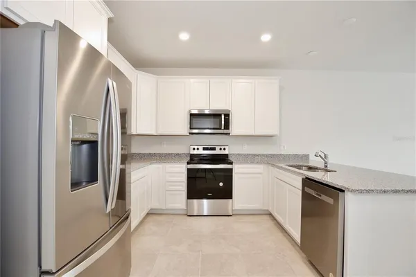 $2,595 | 5586 Pineland Run, Orlando, FL 32829