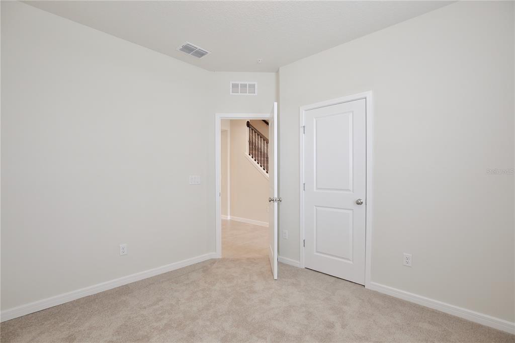 5586 Pineland Run Orlando, FL 32829 - Photo 8 of 23