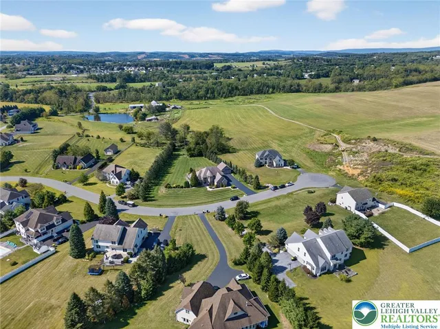 $1,325,000 | 5820 Harvest Place, Schnecksville, PA 18078