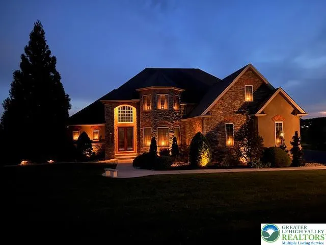 $1,325,000 | 5820 Harvest Place, Schnecksville, PA 18078