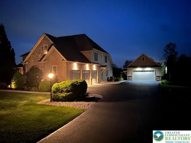 $1,325,000 | 5820 Harvest Place, Schnecksville, PA 18078