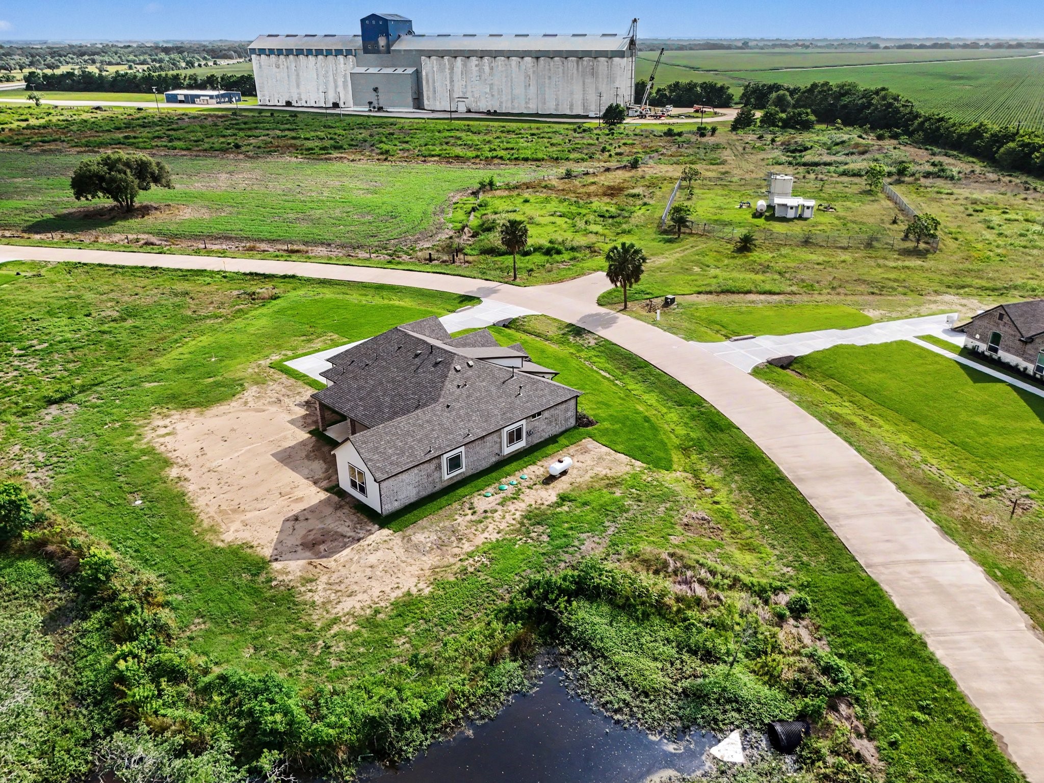 27 Red Barn Road Bay City, TX 77414 - Photo 36 of 39 Gallery Image 36