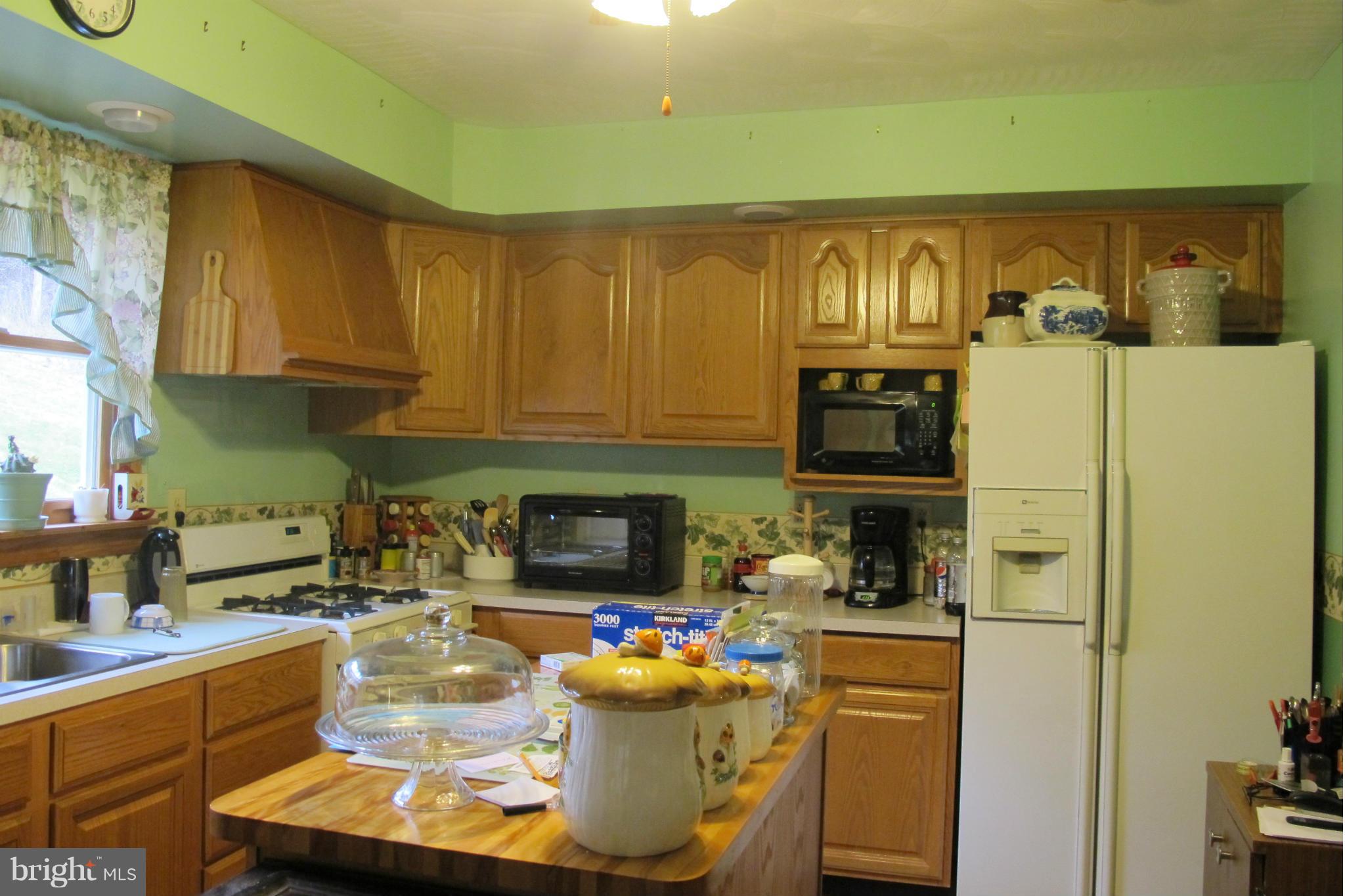 887 Locke's Mill Road Berryville, VA 22611 - Photo 10 of 27 Kitchen