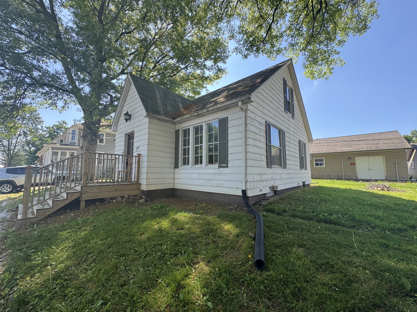 30 East Maple Street Canton, IL 61520 - Photo 3 of 17 Gallery Image 3