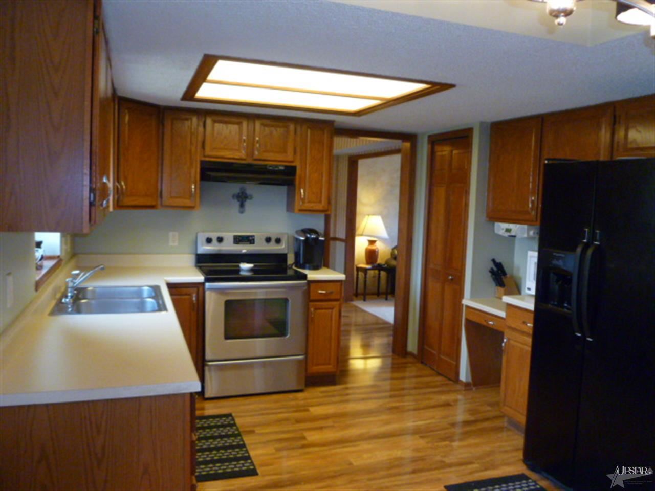 2110 Broken Oak Road Fort Wayne, IN 46818 - Photo 3 of 24