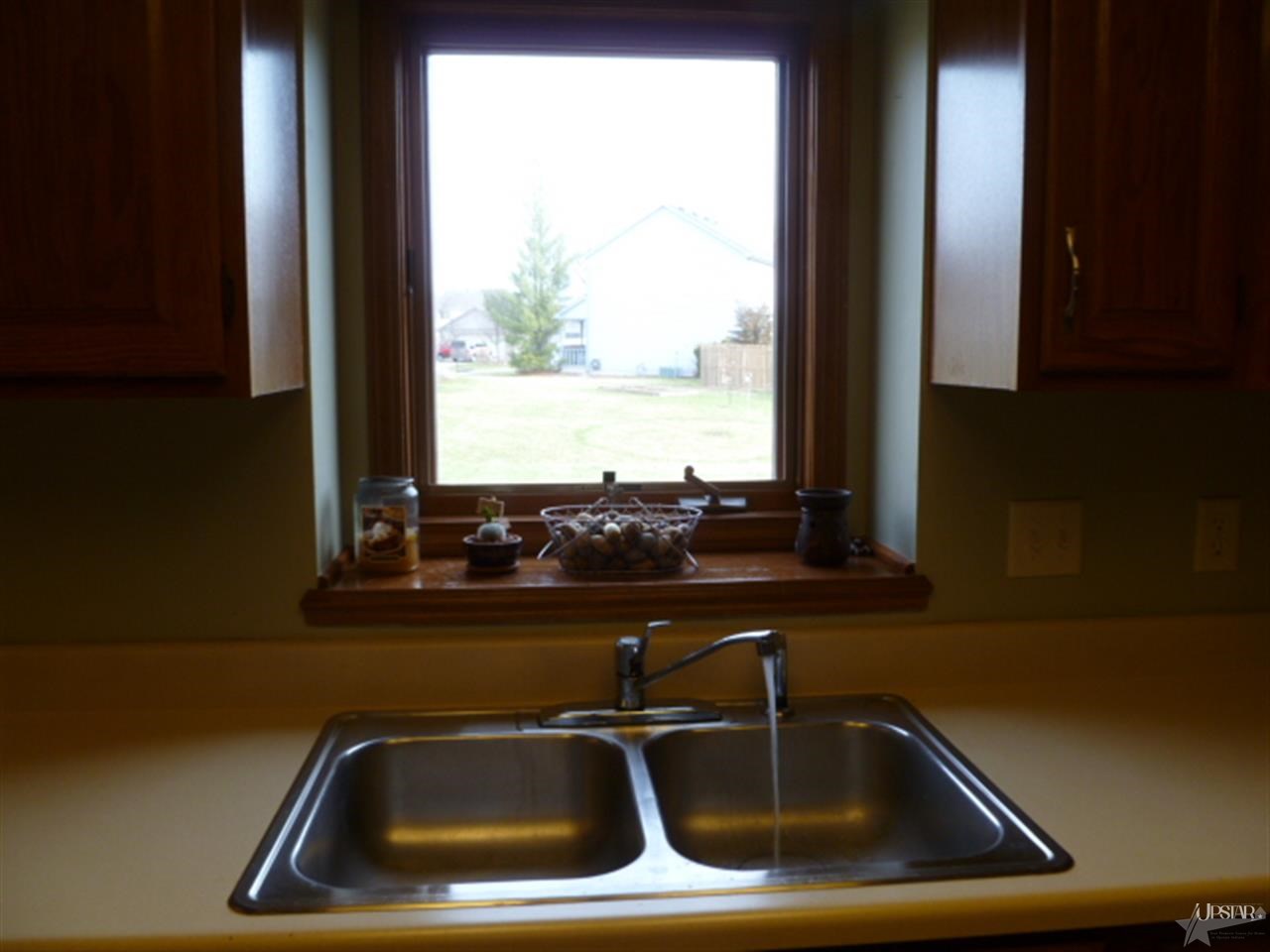 2110 Broken Oak Road Fort Wayne, IN 46818 - Photo 4 of 24