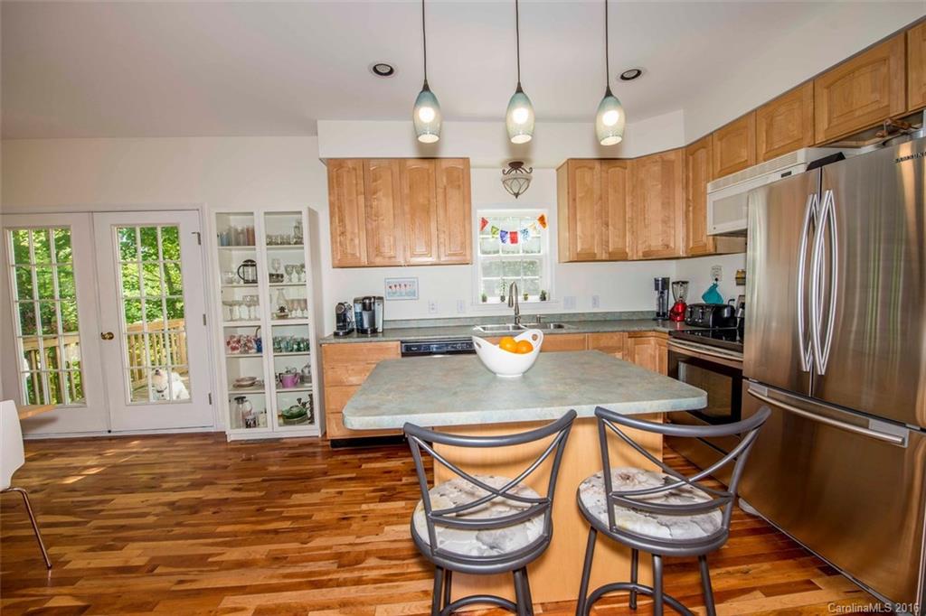 110 Cisco Road Asheville, NC 28805 - Photo 3 of 19 Gallery Image 3