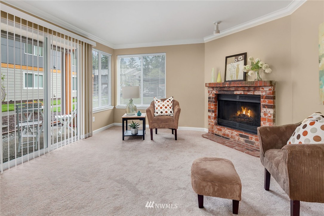 10831 Northeast 147th Lane, Unit R102 Bothell, WA 98011 - Photo 3 of 17