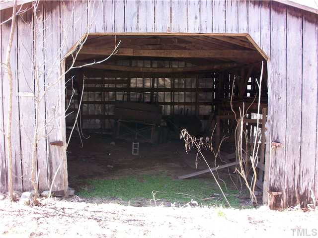 2008 Hamlets Chapel Road Pittsboro, NC 27312 - Photo 3 of 20 Stable/Barn