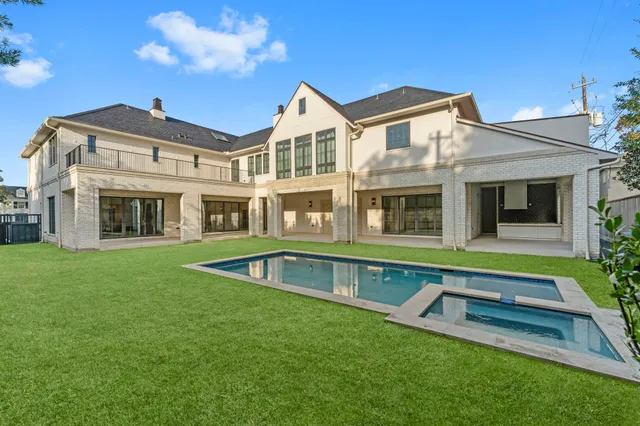 $10,199,000 | 3653 Chevy Chase Drive, Houston, TX 77019