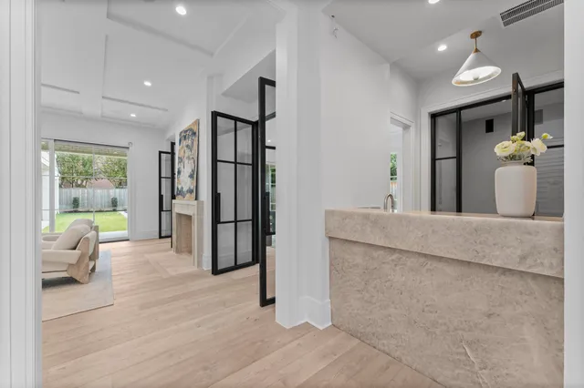 $10,199,000 | 3653 Chevy Chase Drive, Houston, TX 77019