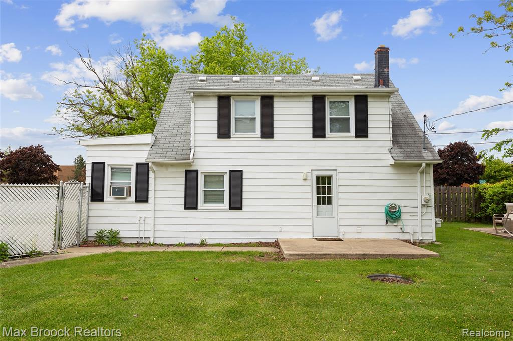 1812 John R Road Troy, MI 48083 - Photo 10 of 41 Gallery Image 10