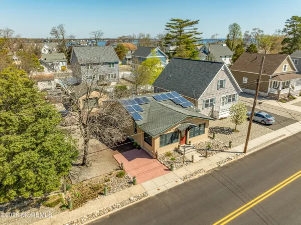 $419,000 | 37 East Lakewood Avenue, Ocean Gate, NJ 08740