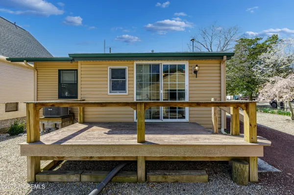 $419,000 | 37 East Lakewood Avenue, Ocean Gate, NJ 08740