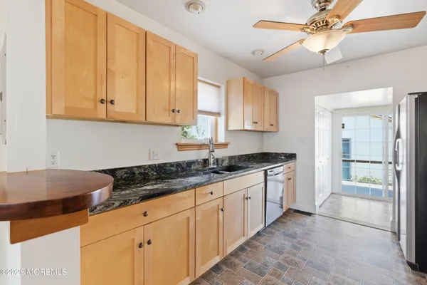$419,000 | 37 East Lakewood Avenue, Ocean Gate, NJ 08740