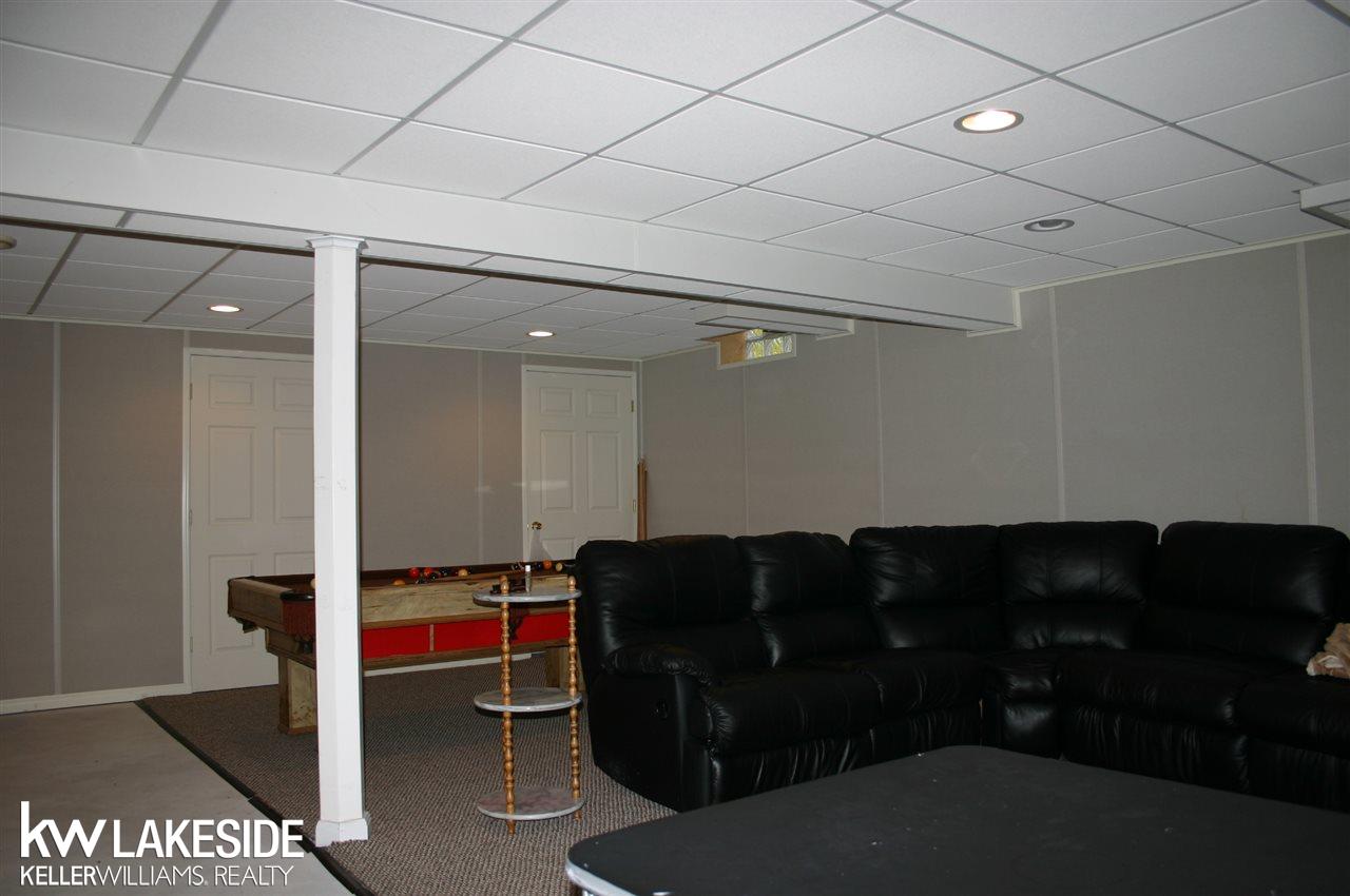 30337 Bradmore Road Warren, MI 48092 - Photo 26 of 30 31291972-25.JPG