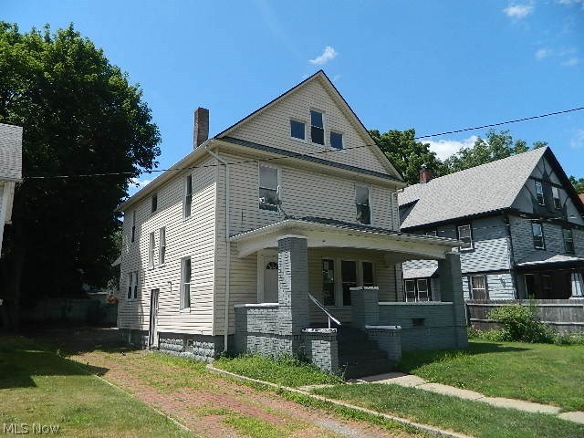 688 Carlysle Street Akron, OH 44310 - Photo 1 of 12 Gallery Image 1
