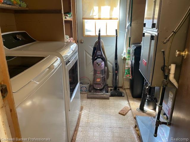 5447 Rensselear Drive Lapeer, MI 48446 - Photo 16 of 22 and utility room