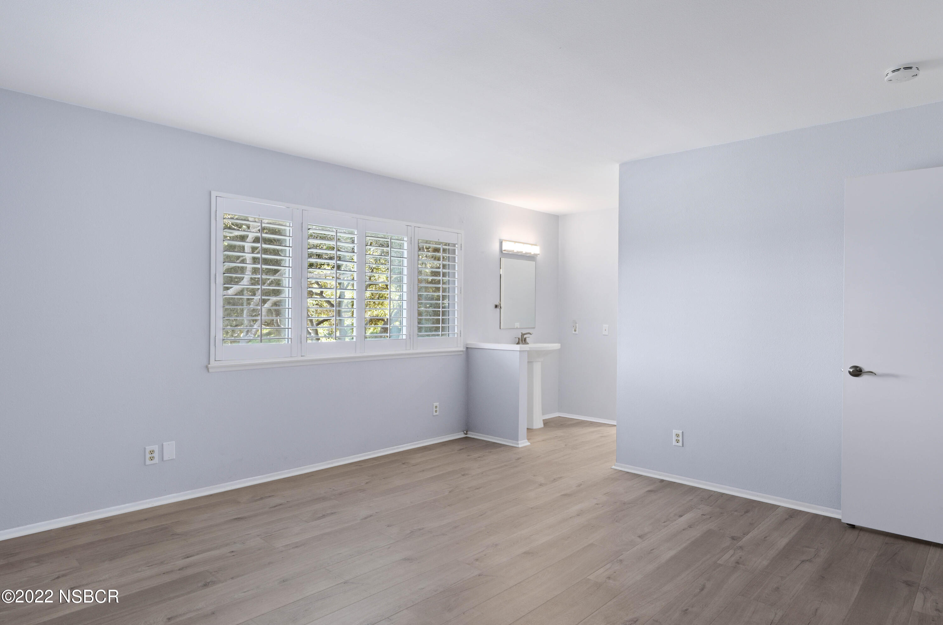 22 Stanford Circle Lompoc, CA 93436 - Photo 12 of 19 Primary Bedroom