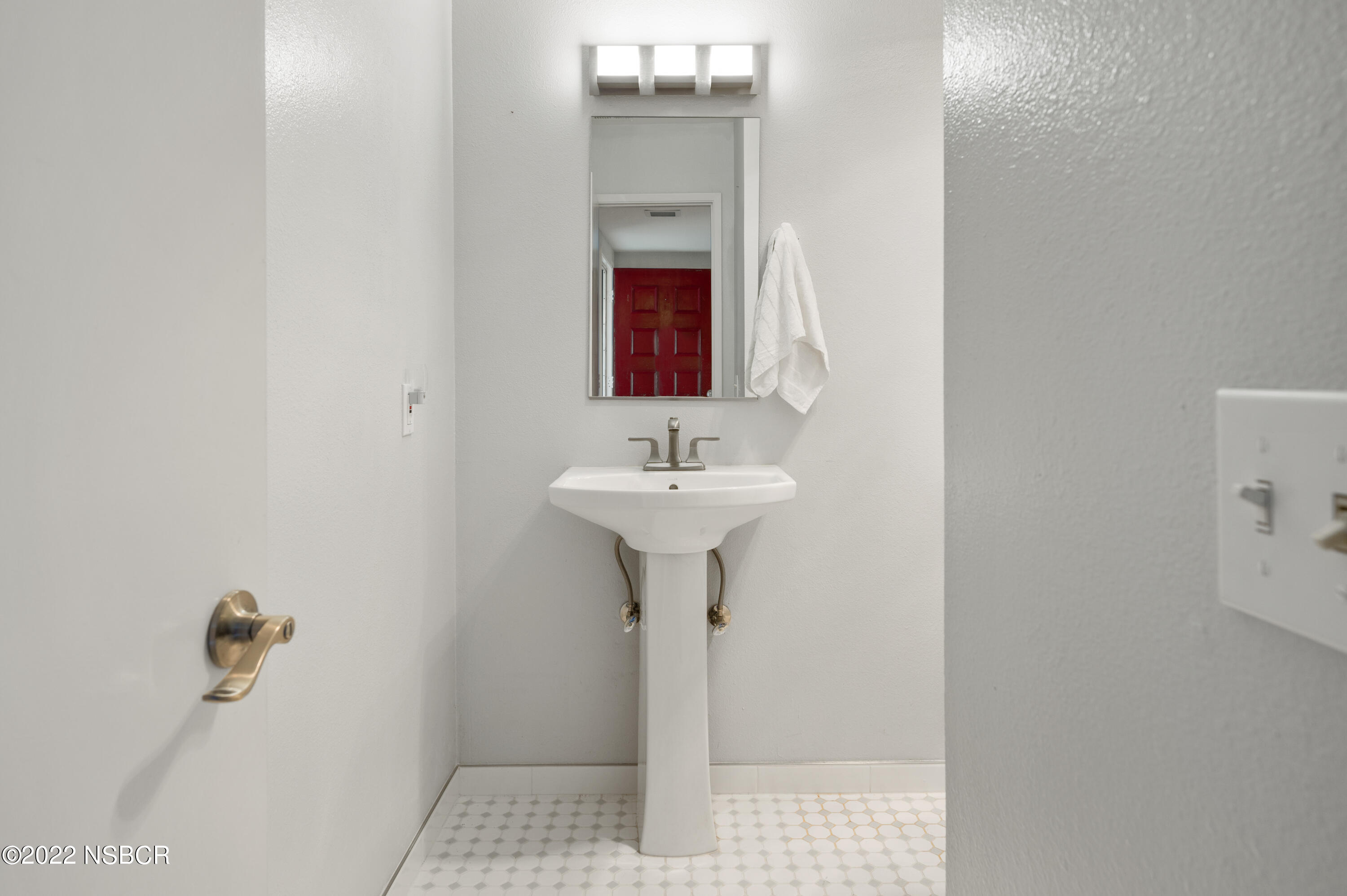22 Stanford Circle Lompoc, CA 93436 - Photo 17 of 19 12 Downstairs Bathroom