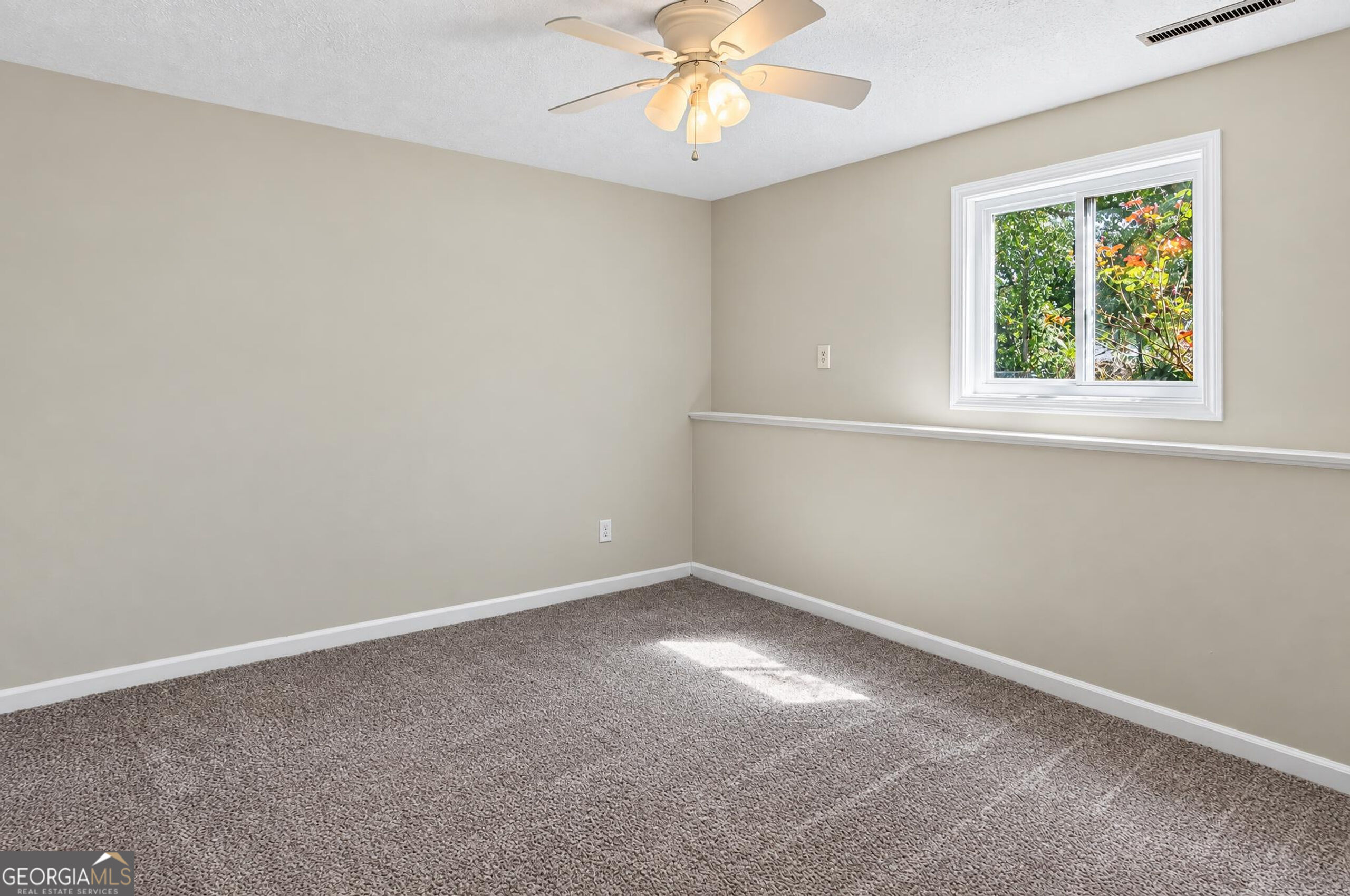 226 Hines Road Moreland, GA 30259 - Photo 16 of 25 Gallery Image 16