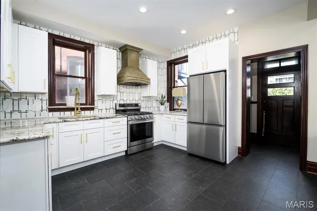 $495,000 | 4567 Arco Avenue, St. Louis, MO 63110