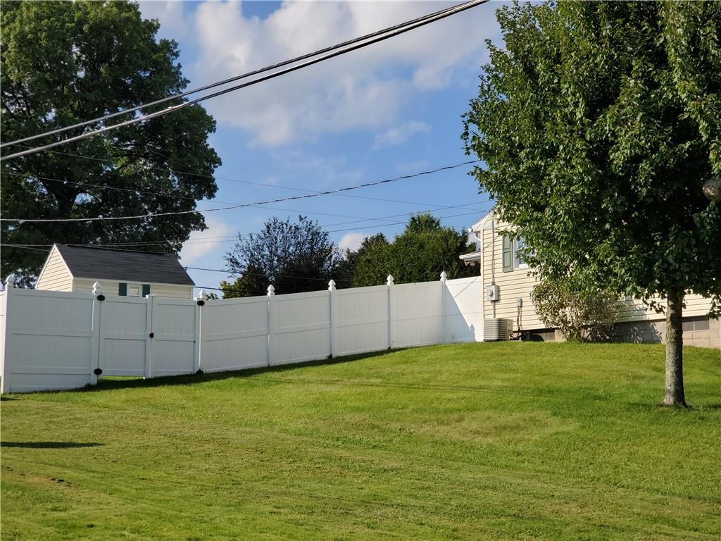 202 Courtland Road Indiana, PA 15701 - Photo 4 of 24