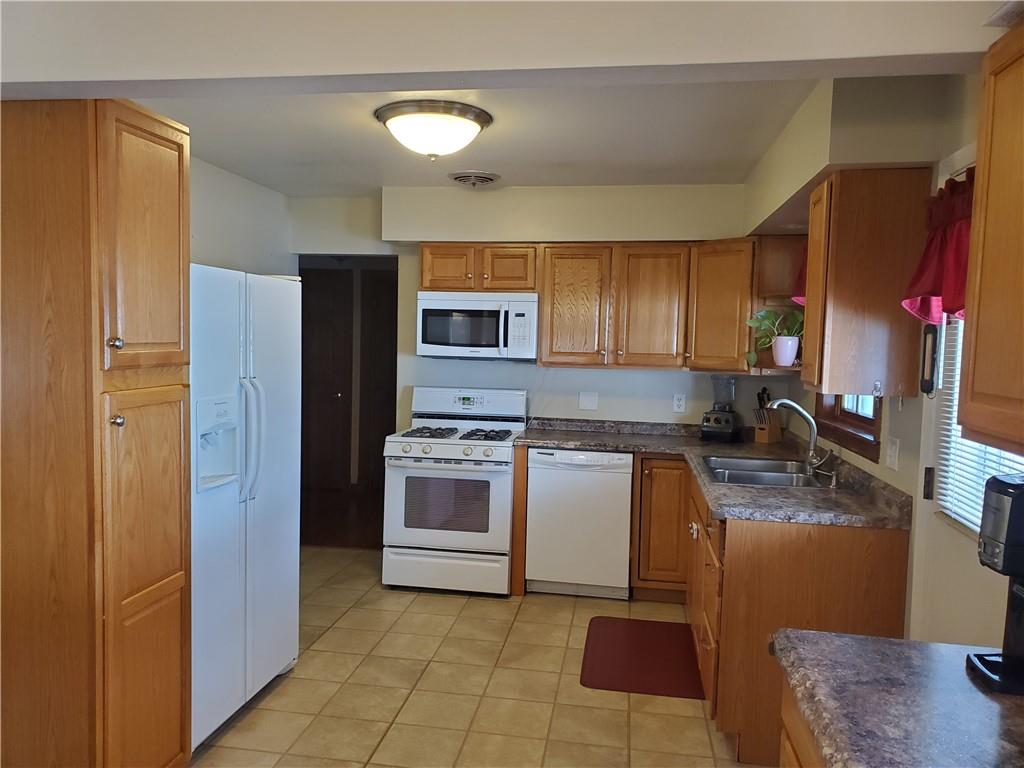 202 Courtland Road Indiana, PA 15701 - Photo 9 of 24