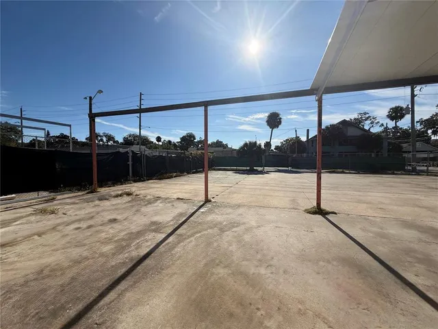 $2,900 | 210 Magnolia Street, New Smyrna Beach, FL 32168