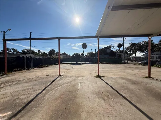 $2,900 | 210 Magnolia Street, New Smyrna Beach, FL 32168