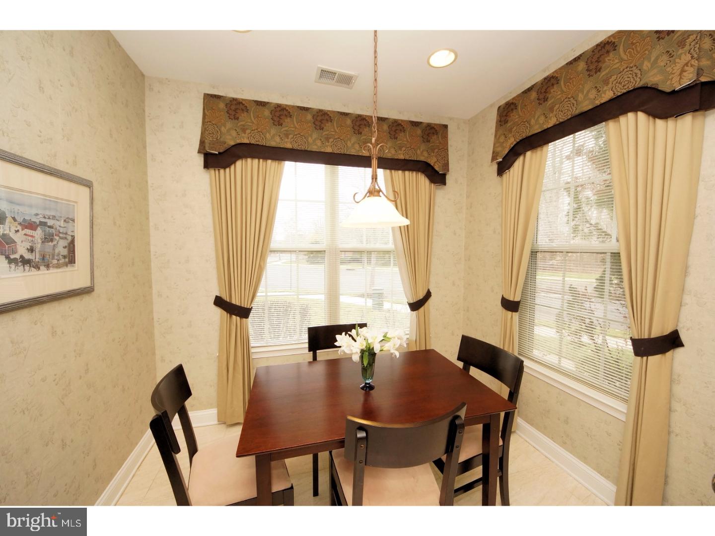 19 Lancaster Court Princeton Junction, NJ 08550 - Photo 15 of 25 Breakfast Room