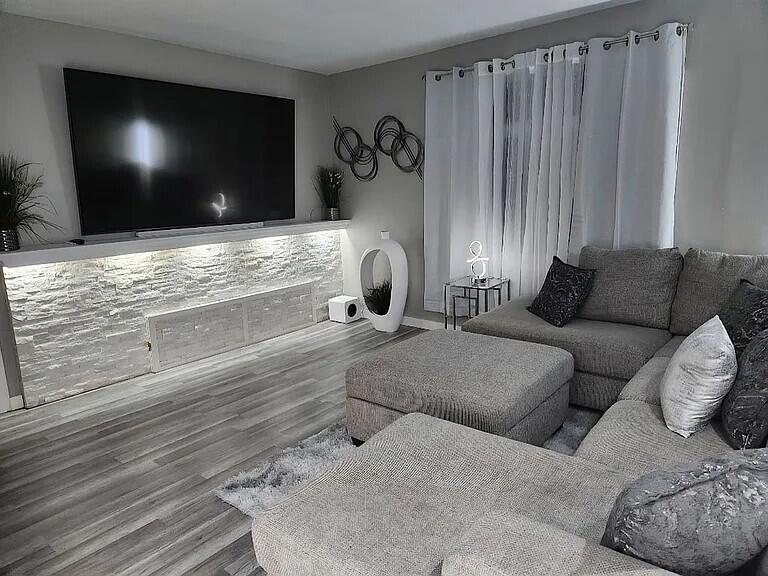 3151 Babylon Road Allegan, MI 49010 - Photo 10 of 45 Living Room