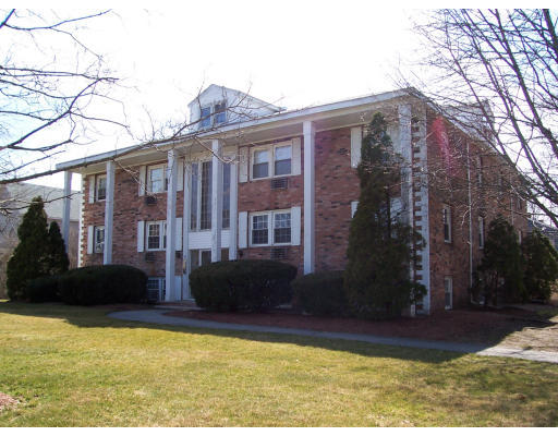 39 North Billerica Road, Unit 2 Lowell, MA 01852 - Photo 1 of 2 Gallery Image 1
