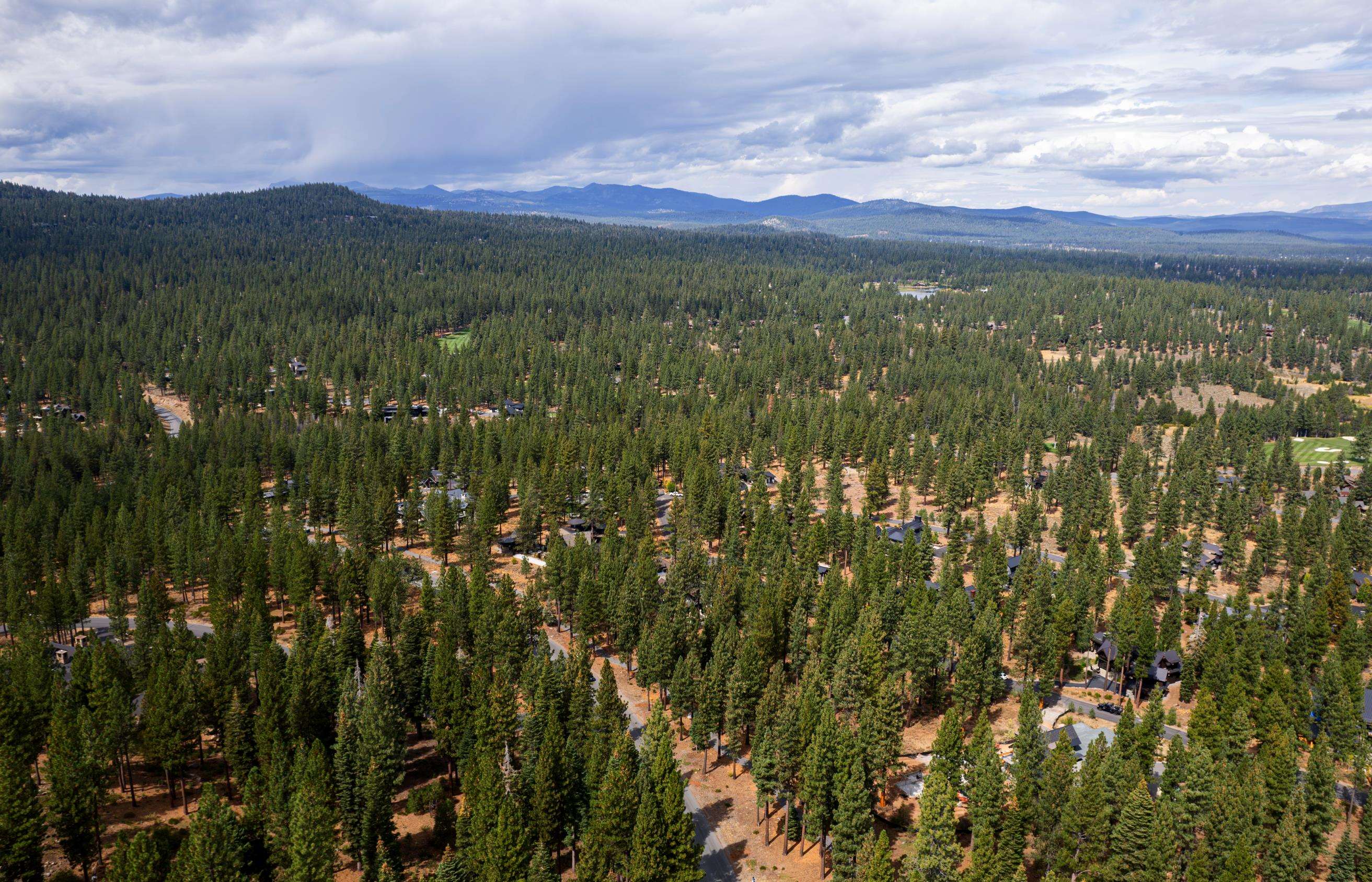 9707 Hunter House Drive Truckee, CA 96161 - Photo 10 of 12 a view of lake and mountain