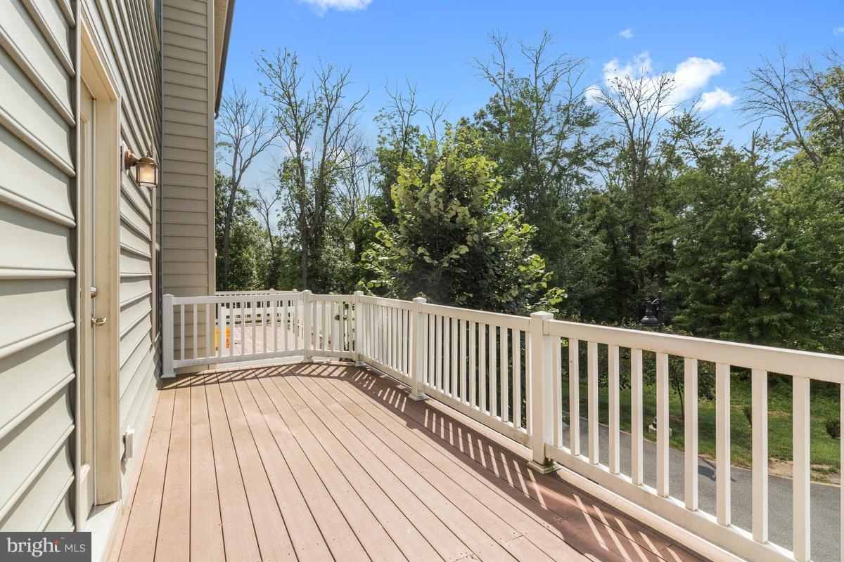 43310 Old Ryan Road Ashburn, VA 20148 - Photo 9 of 17 The view is fantastic of the common area/trees!