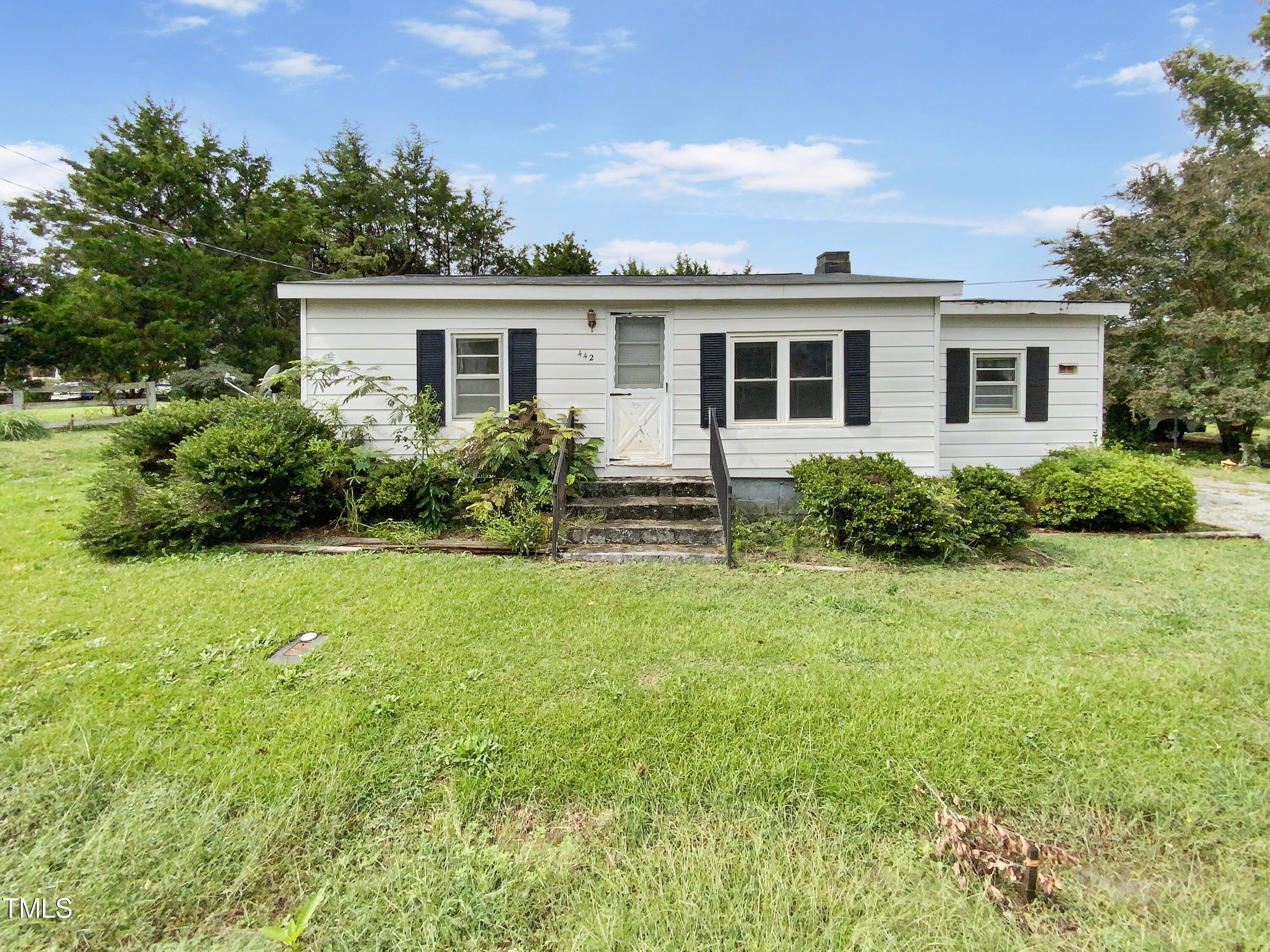 442 West Olive Road Clayton, NC 27520 - Photo 1 of 12 listing_0