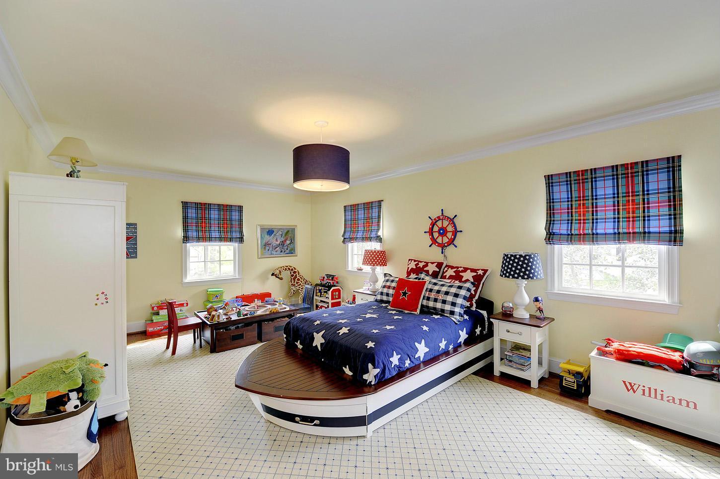 3010 Foxhall Road Northwest Washington, DC 20016 - Photo 19 of 26 Bedroom
