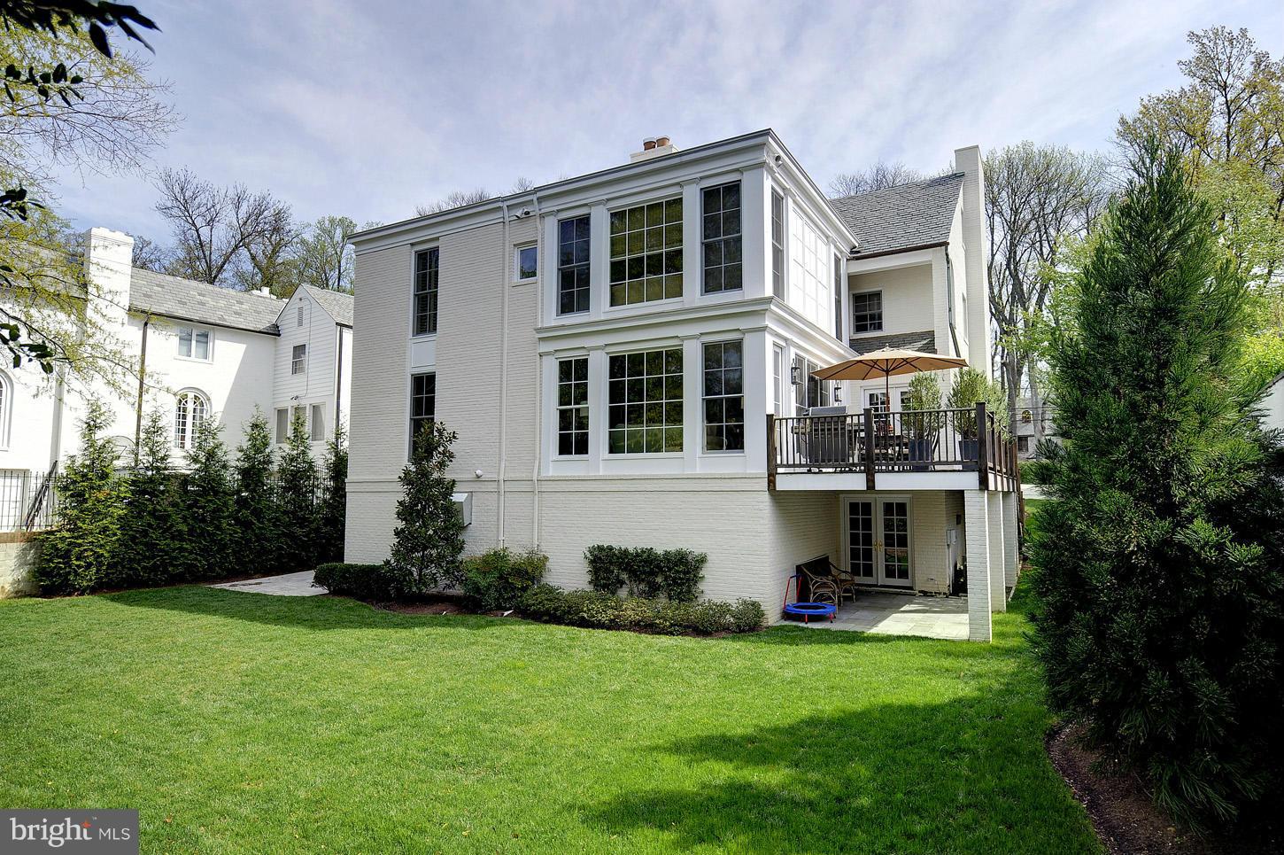 3010 Foxhall Road Northwest Washington, DC 20016 - Photo 25 of 26 Exterior (Rear)