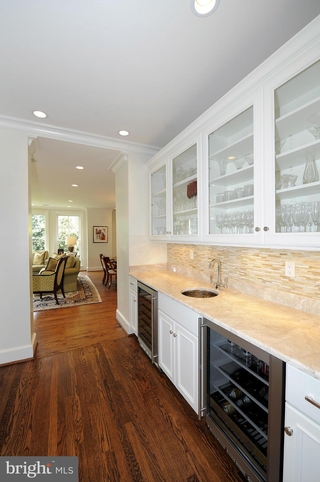 3010 Foxhall Road Northwest Washington, DC 20016 - Photo 10 of 26 Butler Pantry