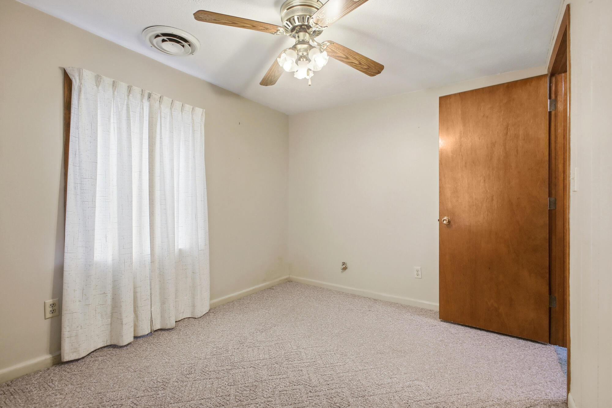 5210 Kerns Road Springfield, OH 45502 - Photo 26 of 54 Gallery Image 26