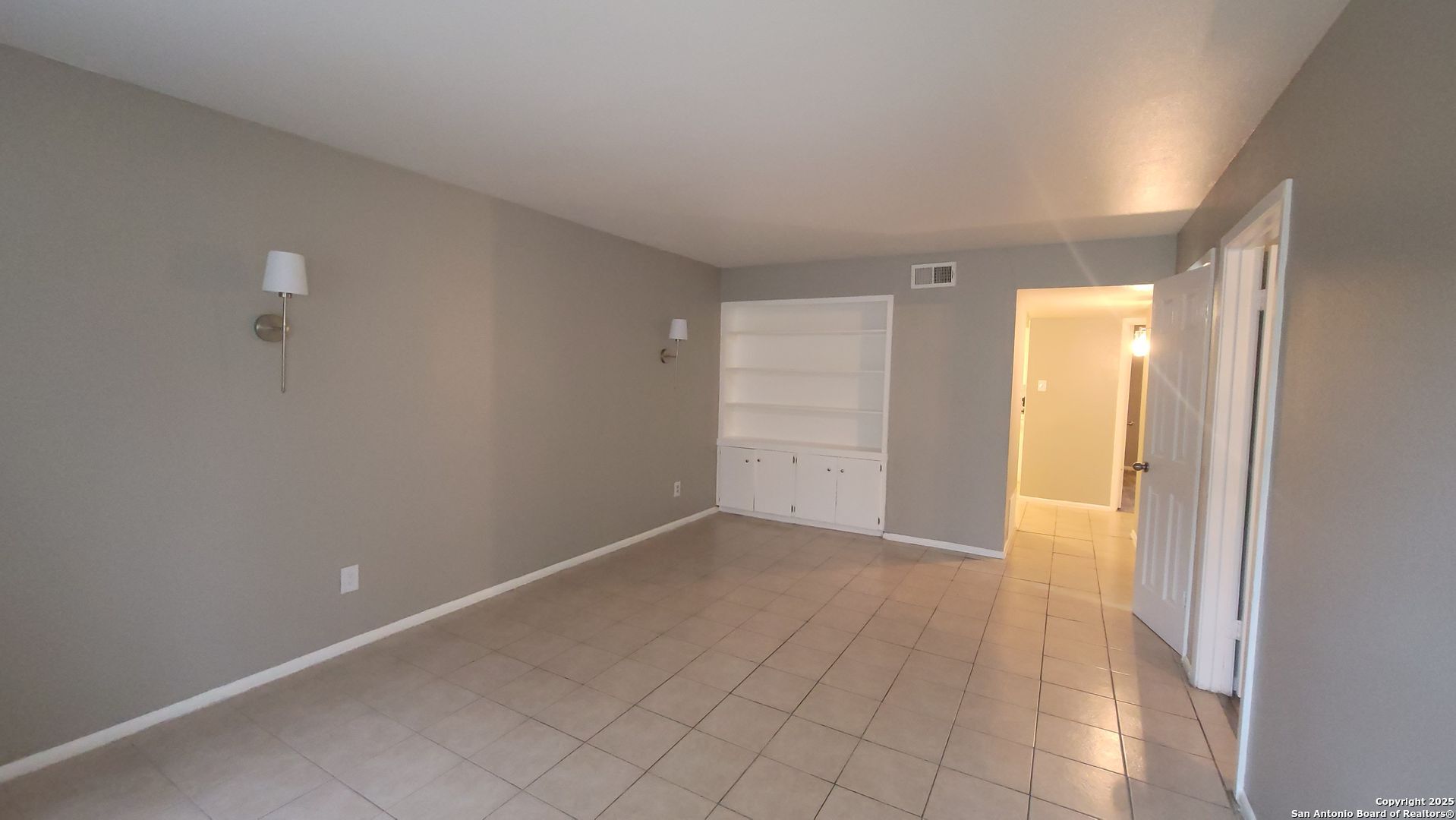 516 Gentleman Road, Unit 5 Balcones Heights, TX 78201 - Photo 3 of 15 a view of an empty room