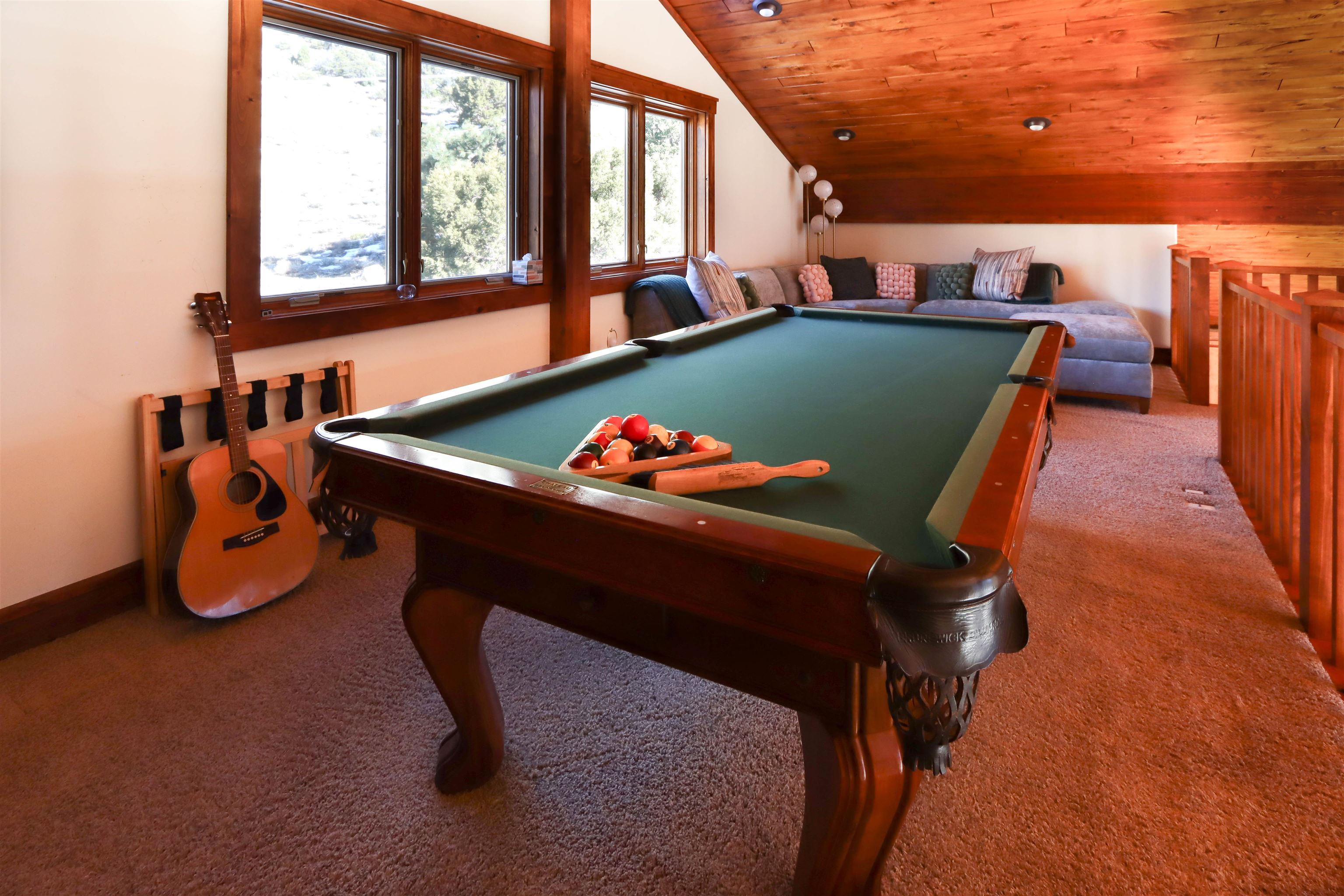 131 West Steelhead Road June Lake, CA 93529 - Photo 25 of 47 a room with furniture and a potted plant