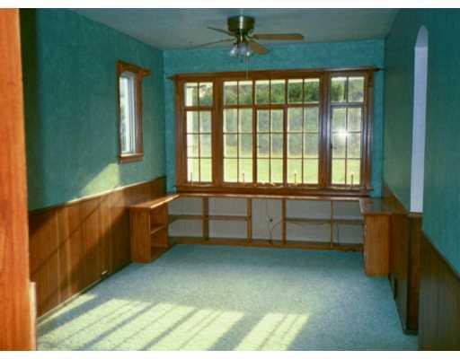 2941 Brodhead Road Aliquippa, PA 15001 - Photo 3 of 7 Den/Family/Great Room.