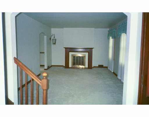 2941 Brodhead Road Aliquippa, PA 15001 - Photo 5 of 7 Living Room.