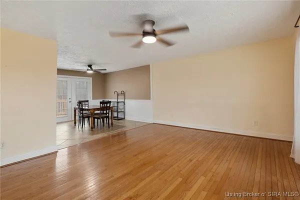$319,900 | 6828 Farnsley Knob Road, Elizabeth, IN 47117