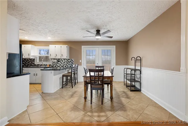 $335,000 | 6828 Farnsley Knob Road, Elizabeth, IN 47117