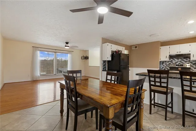 $335,000 | 6828 Farnsley Knob Road, Elizabeth, IN 47117