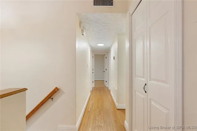 $335,000 | 6828 Farnsley Knob Road, Elizabeth, IN 47117