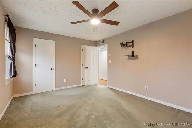 $335,000 | 6828 Farnsley Knob Road, Elizabeth, IN 47117