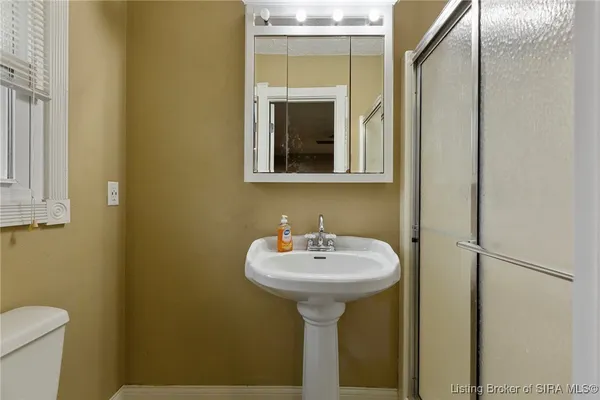 $319,900 | 6828 Farnsley Knob Road, Elizabeth, IN 47117